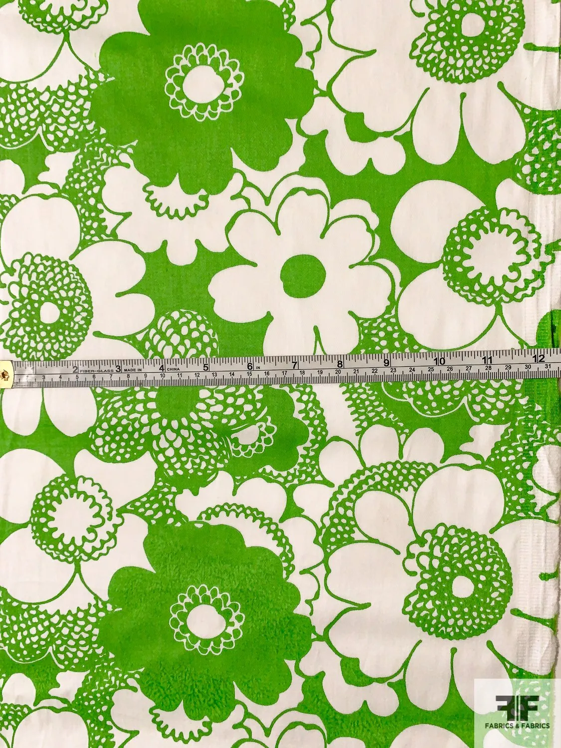 Animated Floral Fine Brushed Stretch Cotton Twill - Shamrock Green / Off-White