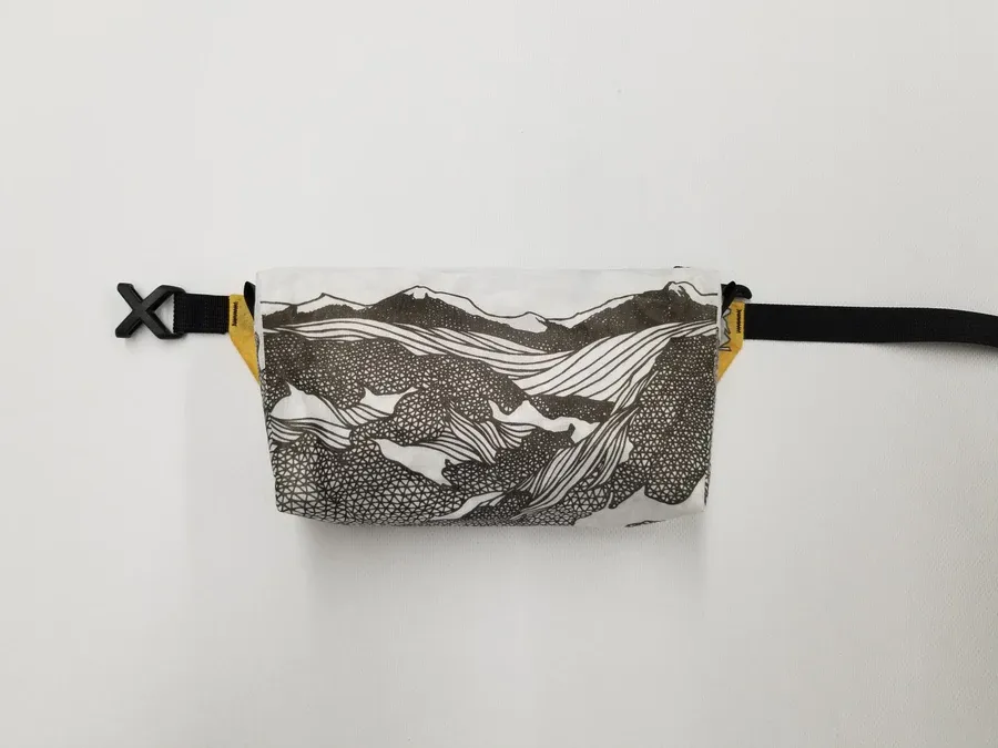 High Tail Designs - The Ultralight Fanny Pack "Low Poly"