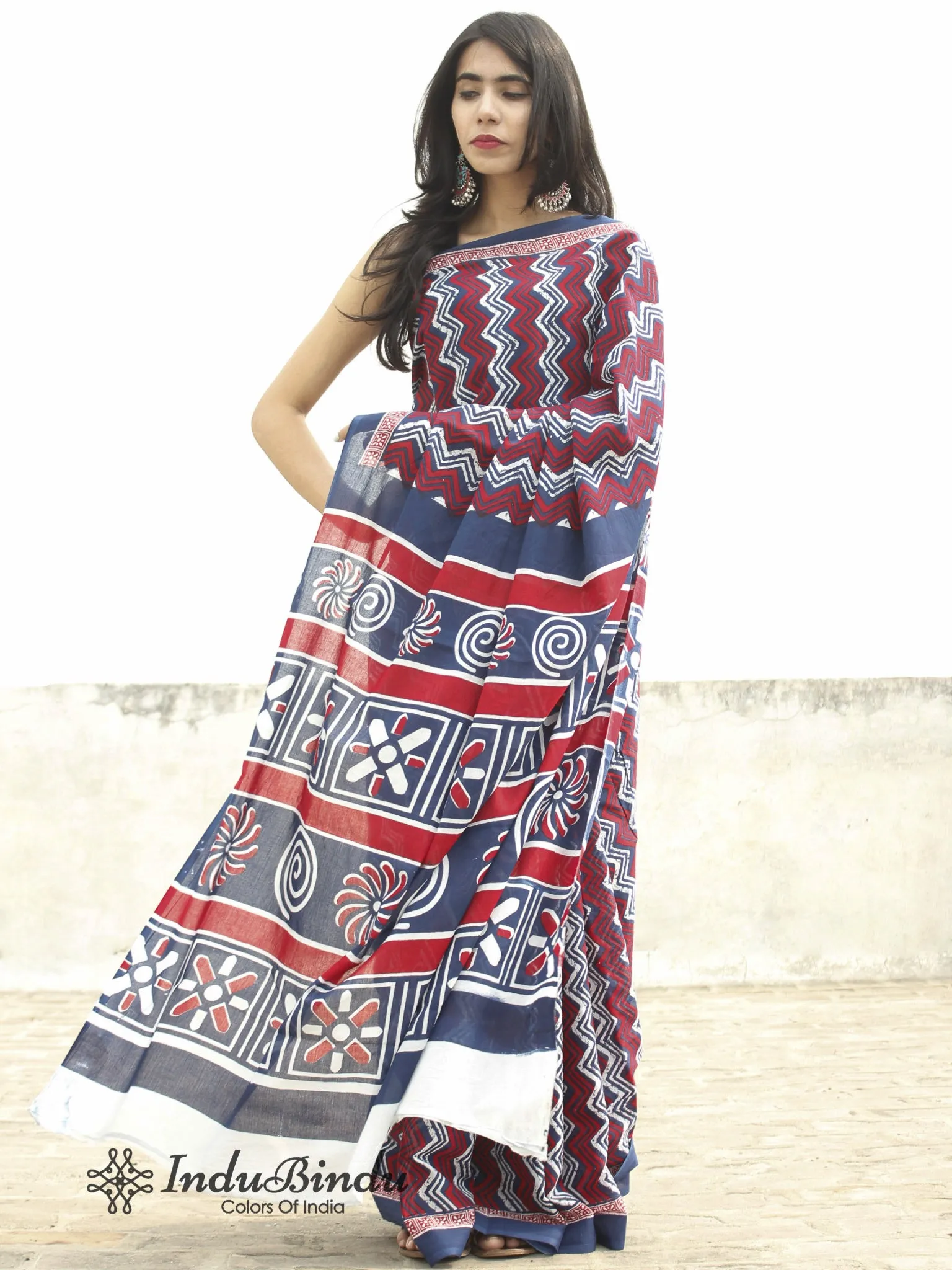 Indigo Maroon White Hand Block Printed Cotton Saree In Natural Colors - S031702371