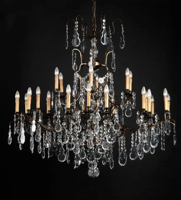 Luxury Metal Chandelier With Bohemian Crystals