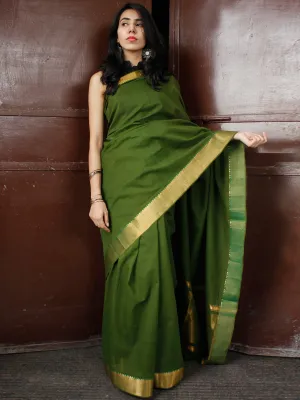 Pine Green Golden Handloom Mangalagiri Cotton Saree With Zari Border - S031703685