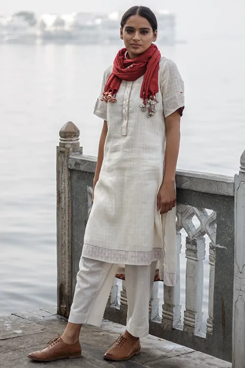 Sadhna 'Bindani' White Dabu Print Cotton Long Kurta